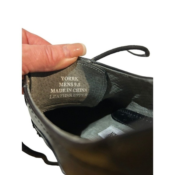 Steve Madden Yorrk Men 9.5 M Black Leather Square Toe Heels - Picture 2 of 13